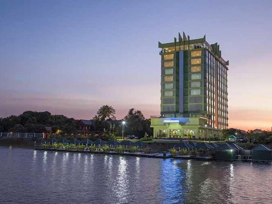 Отель Mekong Star Пномпень Экстерьер фото